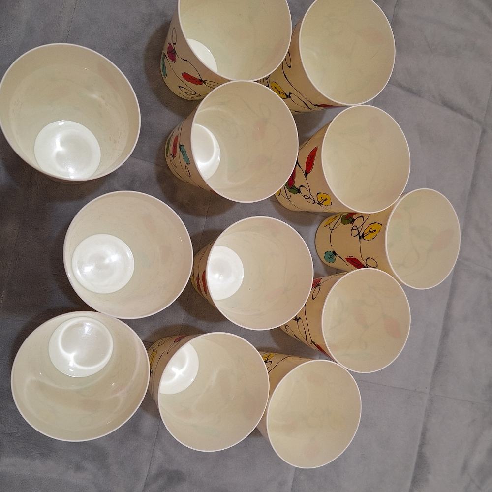 Kate Spade Plastic Holiday Reusable Cup - Picture 3 of 3